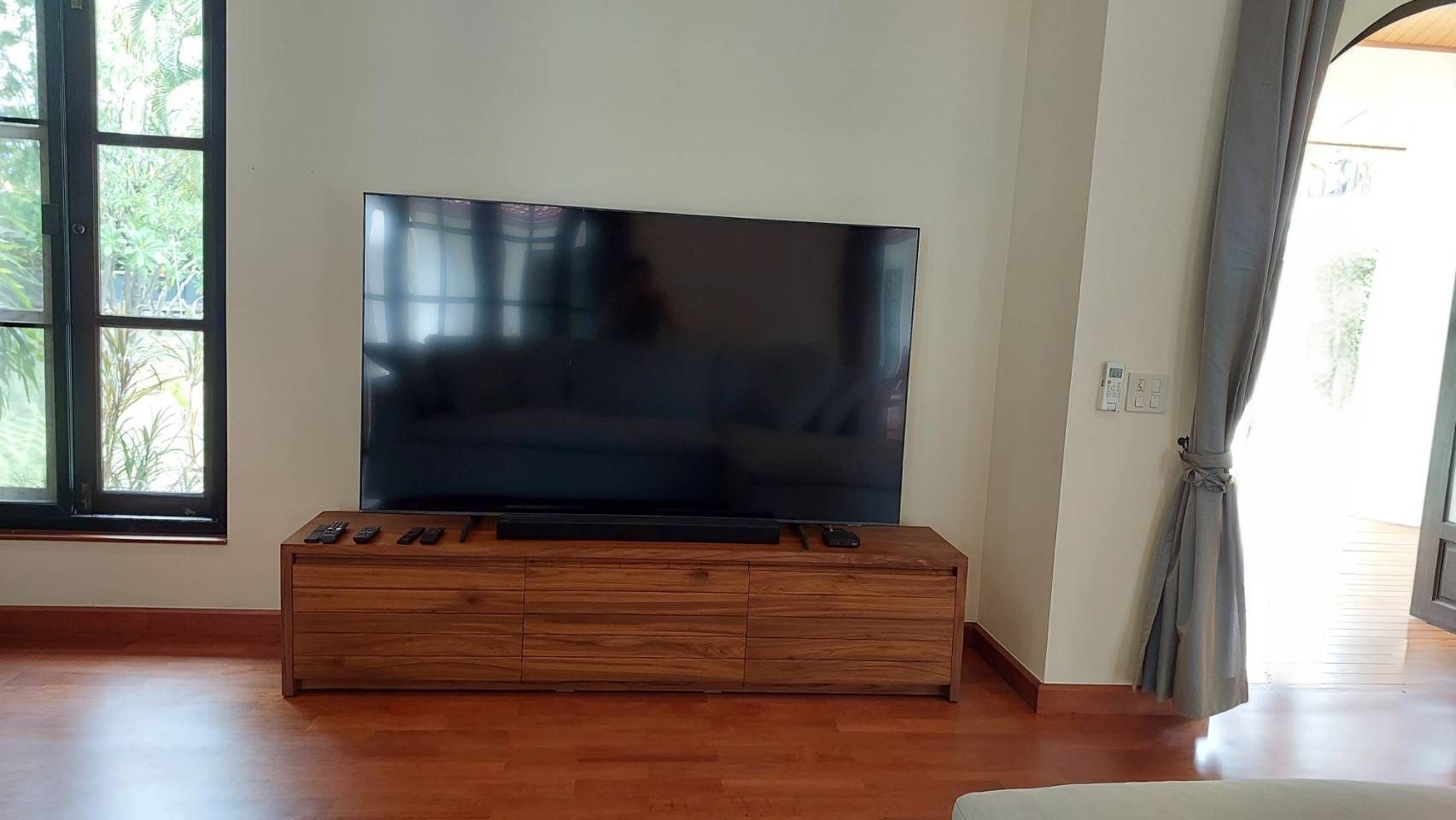 Made to Order Furniture. - TV Cabinets 070
